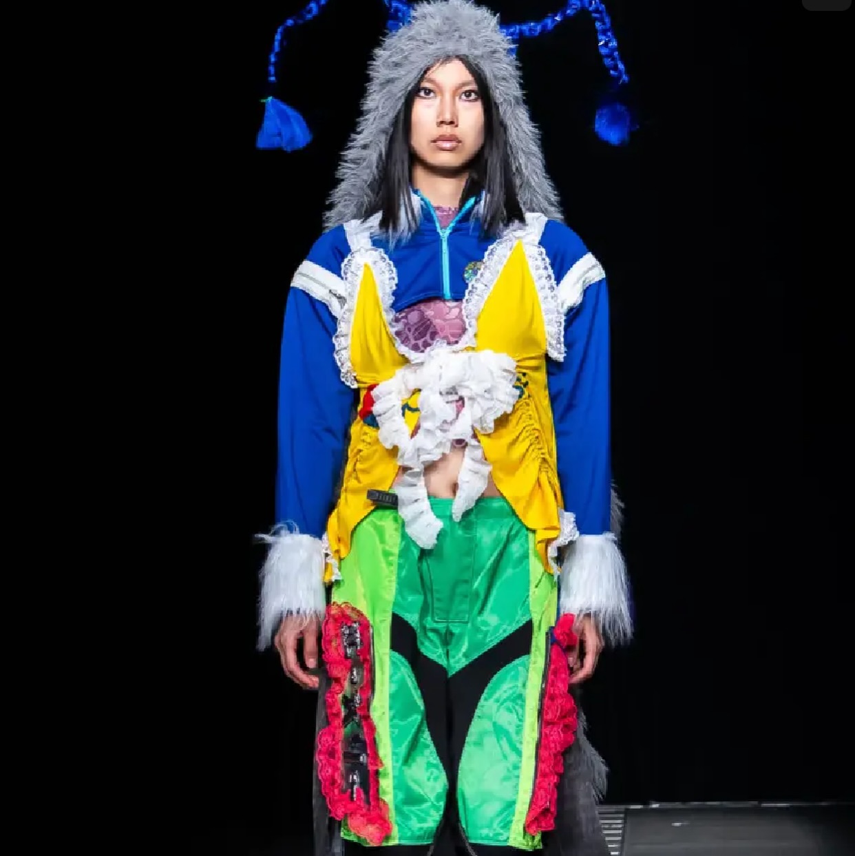 東京コレクション発表作品009