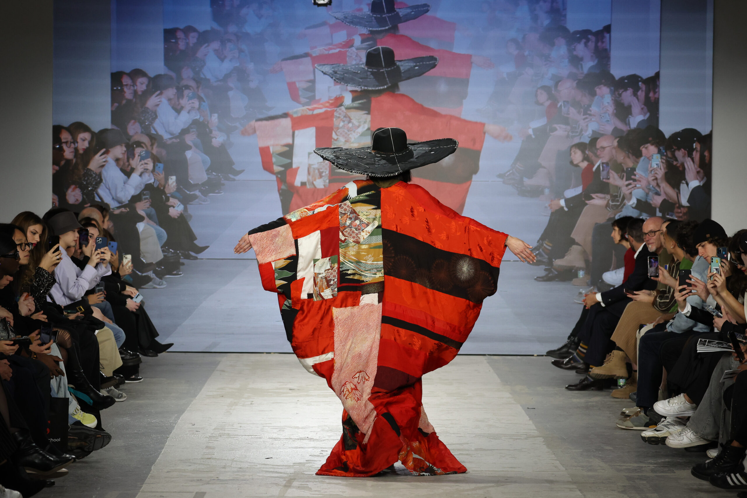 FASHION GRADUATE ITALIA 2023/市吉 泰晴