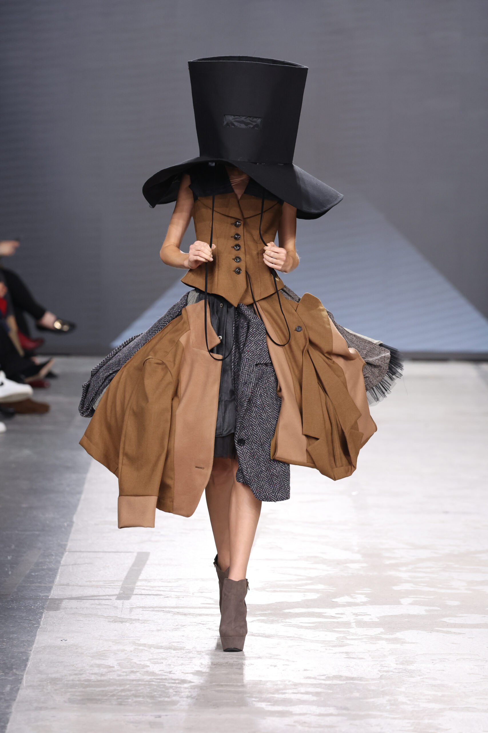 FASHION GRADUATE ITALIA 2022/伊勢 瑞樹