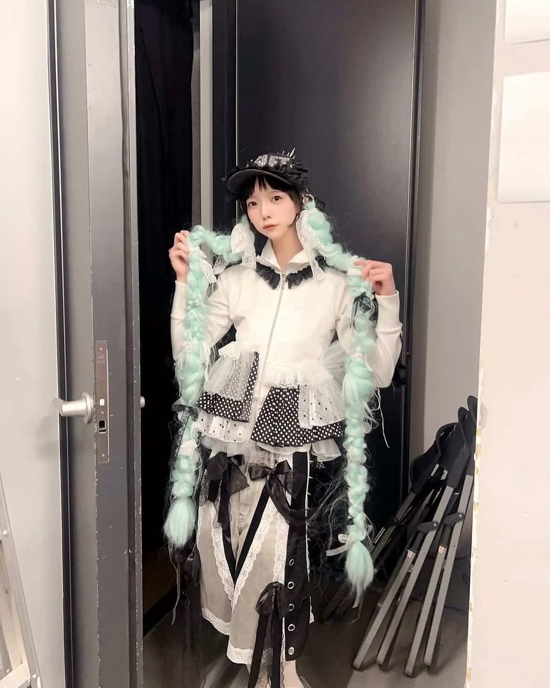 アイドル雑誌「IDOL FILE」に学生ブランドが掲載！
