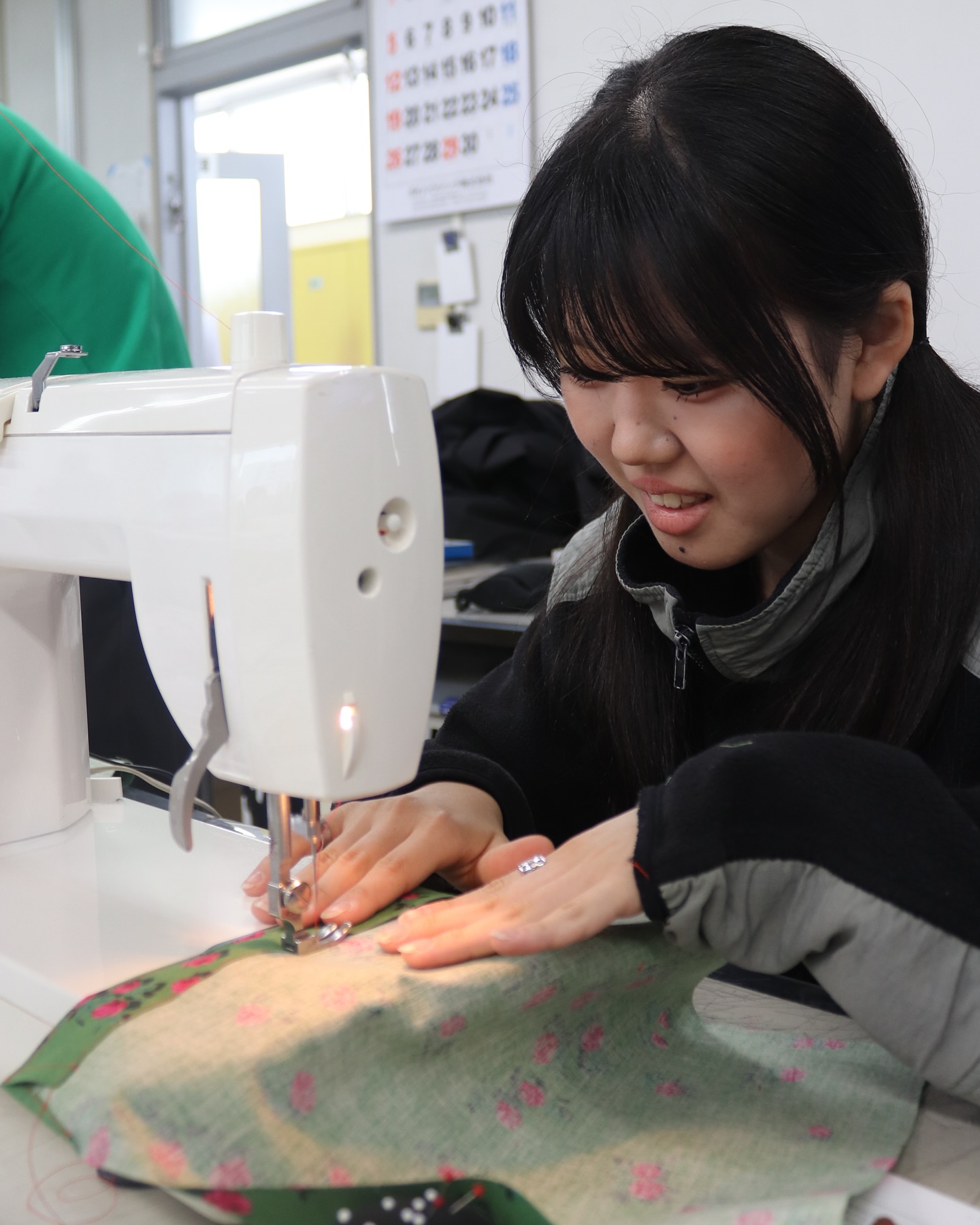 新入生のミシン講習を開催