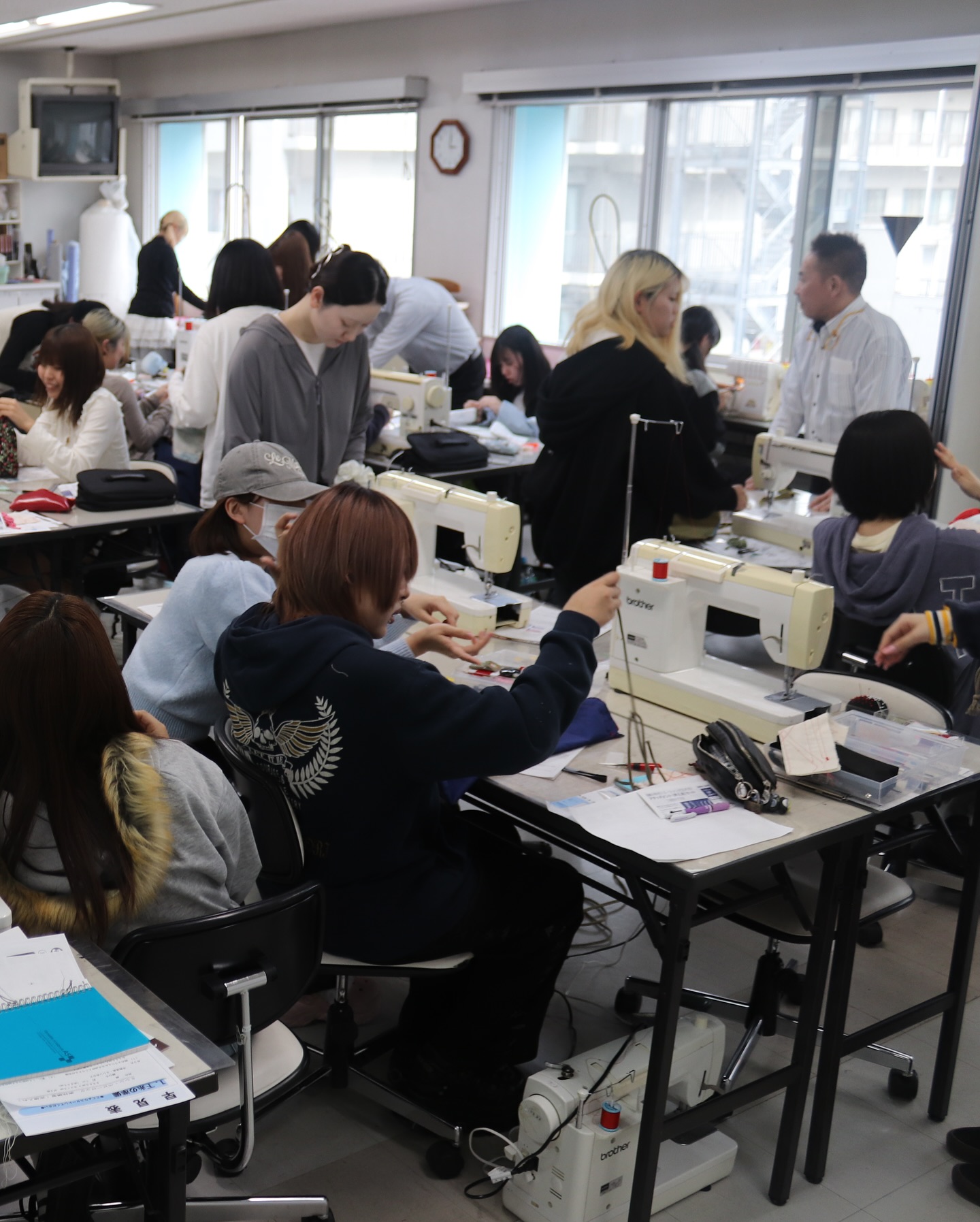 新入生のミシン講習を開催