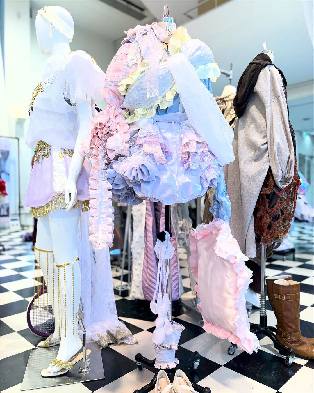ファッションホールが展示会場へ!