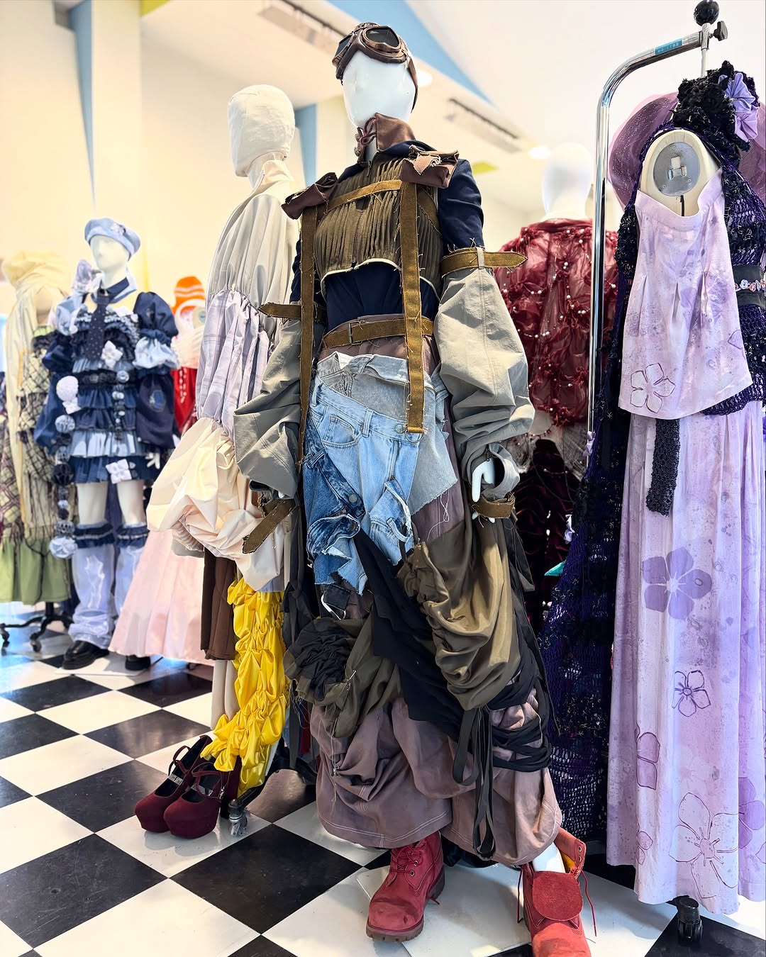 ファッションホールが展示会場へ!