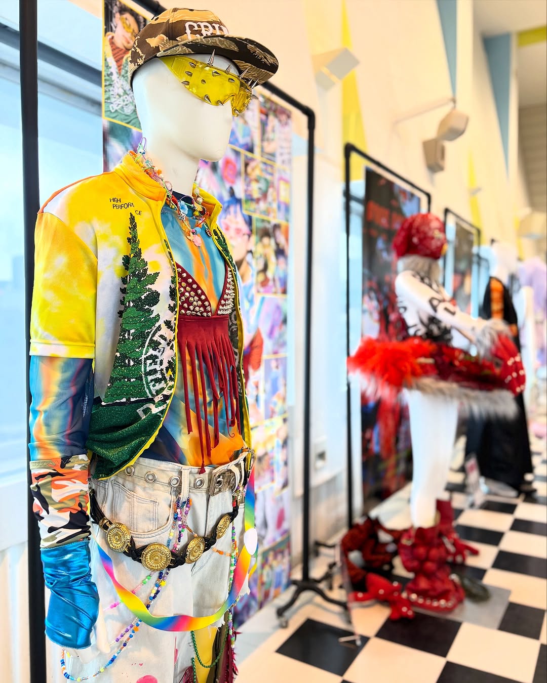 ファッションホールが展示会場へ!