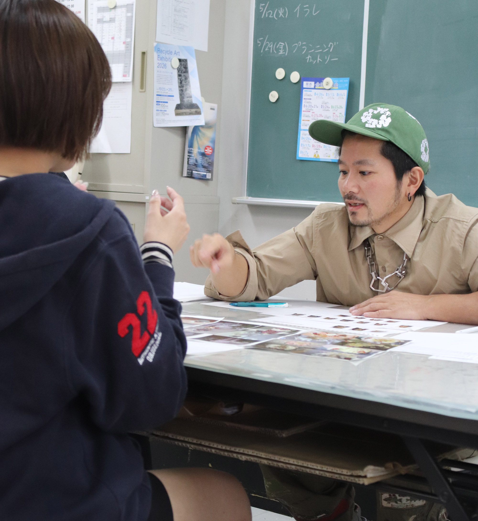 コスチュームデザイナー 齋藤 ヒロスミさんの特別授業が開催!