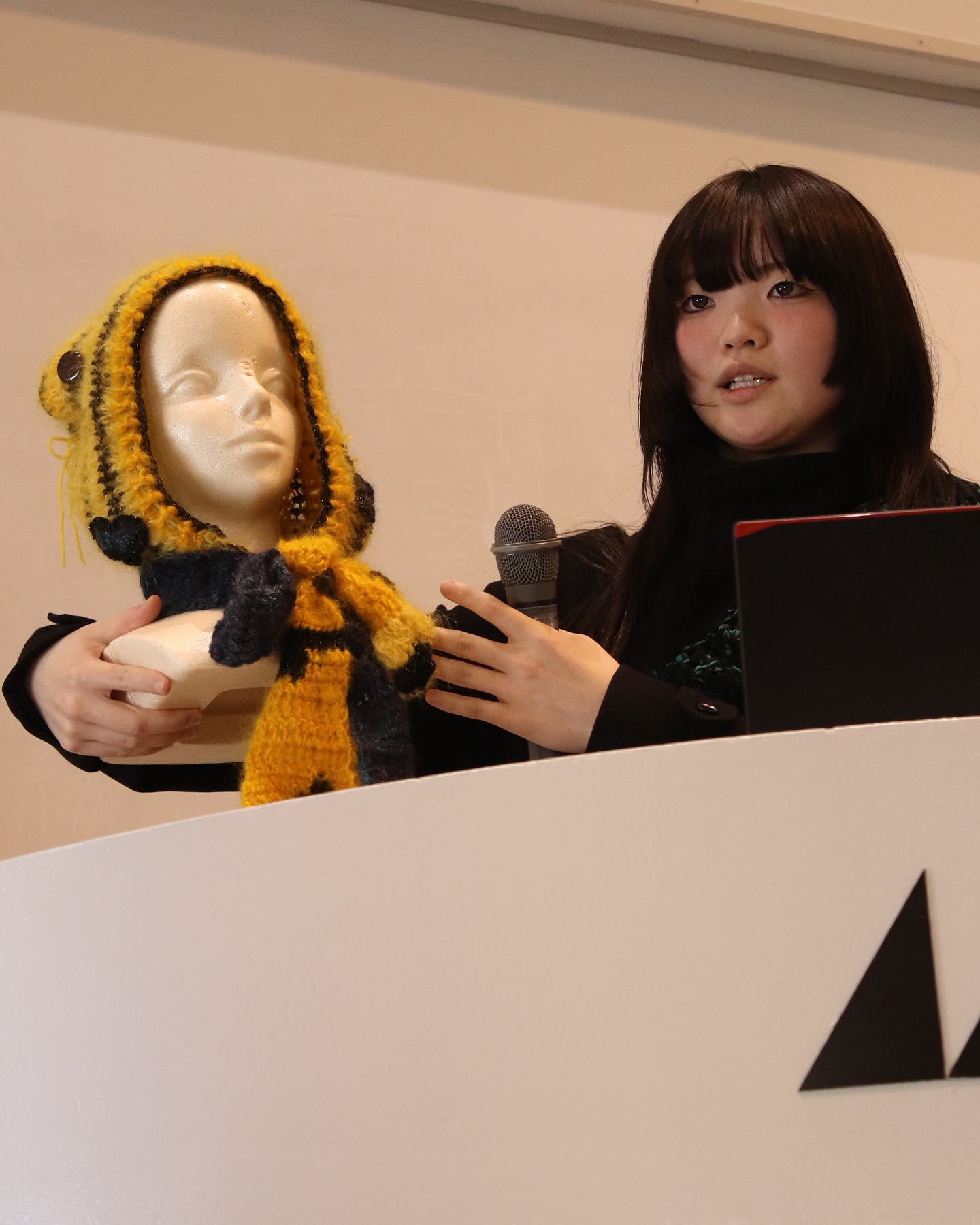 ポートフォリオ(作品集)制作プレゼン！ 就職活動に向けた授業の一環として行われました！
