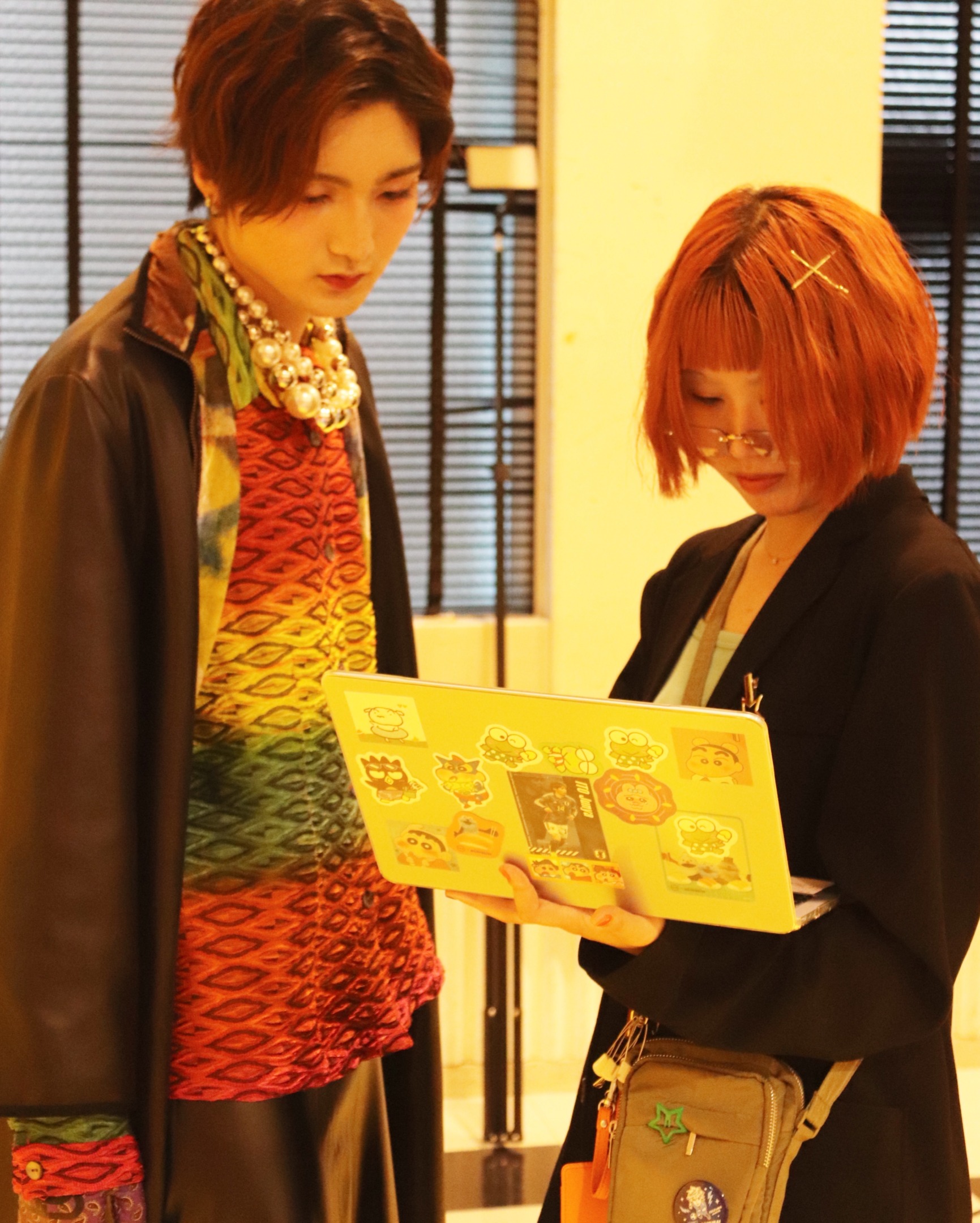 「作品撮り」の撮影現場に潜入!スタイリストコースによる、プロさながらの実践授業に密着!